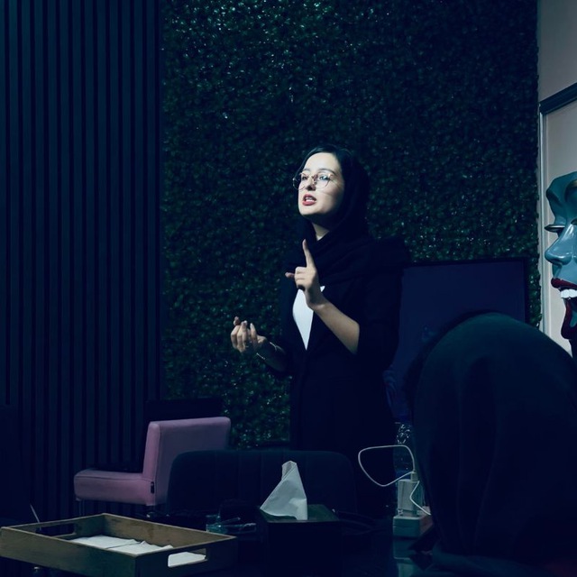 نگین طاهری